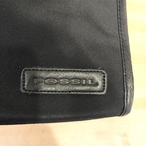 Fossil Leather & Nylon Black Laptop/Messenger Bag, 16” x 11” x 4.5” - Picture 14 of 14